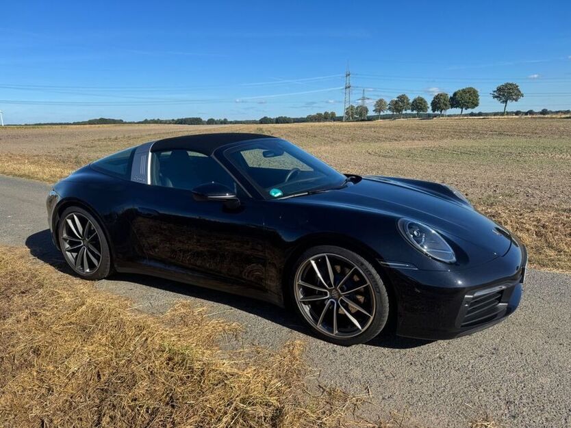992
