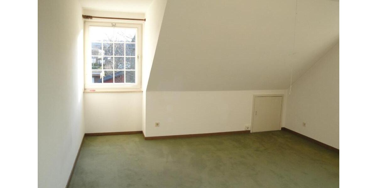 Dachgeschoßwohnung Braunschweig Südstadt- Rautheim- Mascherode - 3 Zimmer, 74 m&sup2;, 600&euro; | Angebot:26598469