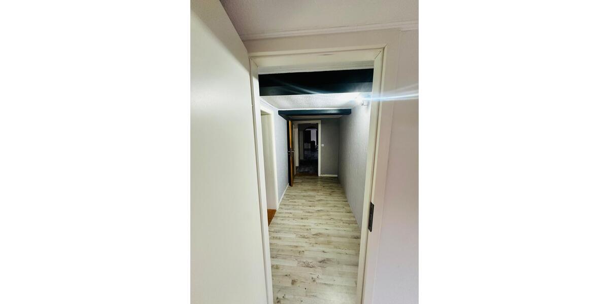 Etagenwohnung Liebenburg - 4 Zimmer, 170 m&sup2;, 760&euro; | Angebot:24576324