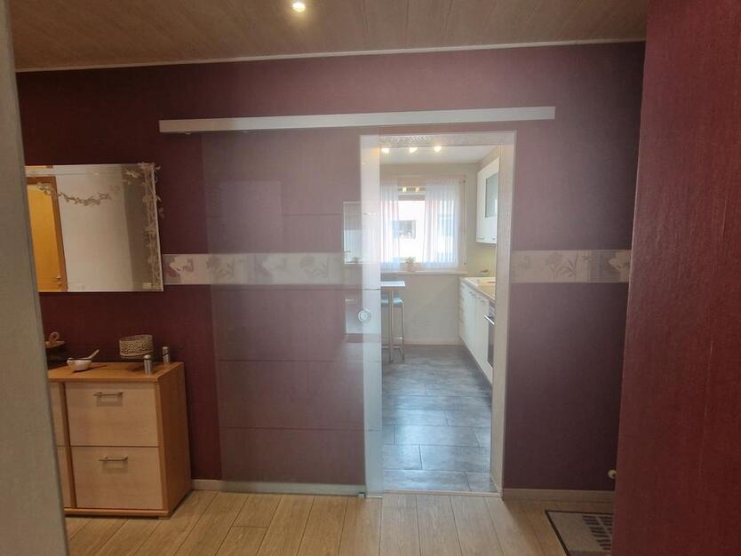 Modernisierte Wohnung mit Balkon - ohne Makler, flexibel nutzbar,