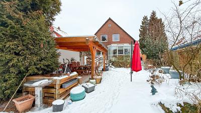 PLATZ FÜR ZWEI KONZEPTE OT: PEINE-BERKUM - Zweifamilienhaus Peine Südstadt | Angebot:24818552