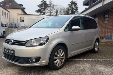 VW Touran 121.900 km 11.290 &euro; Peine 31228