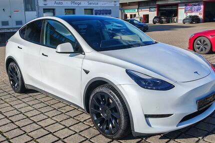 Tesla Model Y 48.842 km 32.970 € Braunschweig 38112