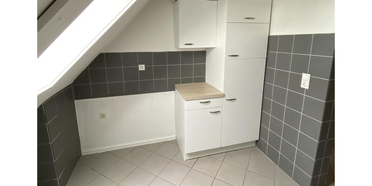 Dachgeschoßwohnung Braunschweig Lehndorf-Watenbüttel - 2 Zimmer, 64 m&sup2;, 172.000&euro; | Angebot:25882677