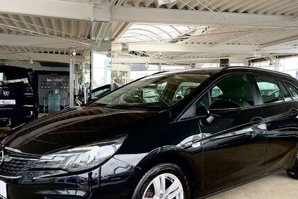 Opel Astra 81.000 km 8.400 € Salzgitter 38228