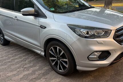 Ford Kuga 152.000 km 12.600 &euro; Adenstedt 31246