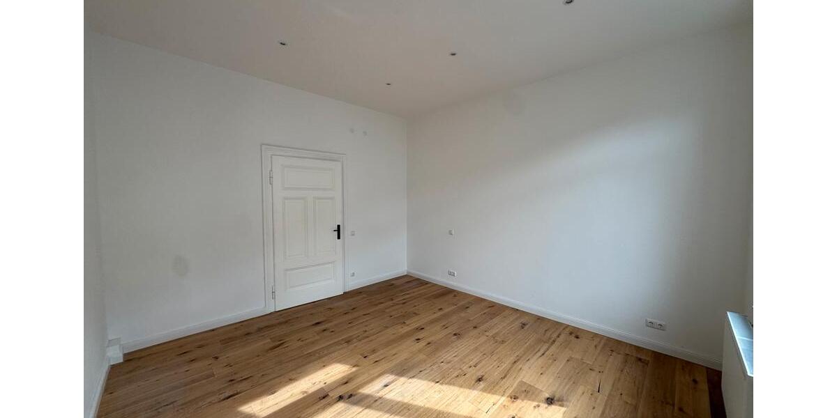 Etagenwohnung Braunschweig Lehndorf-Watenbüttel - 4.5 Zimmer, 187 m&sup2;, 2.800&euro; | Angebot:26056301