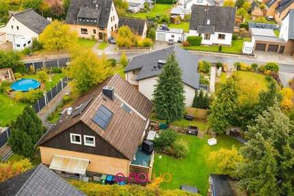 Haus zum Kaufen in Peine 275.000 € 174.24 m² 6 zimmer