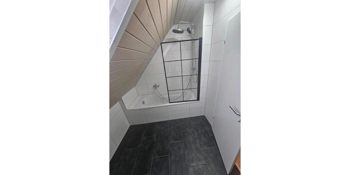 Etagenwohnung Schwülper - 4 Zimmer, 100 m&sup2;, 900&euro; | Angebot:24854494