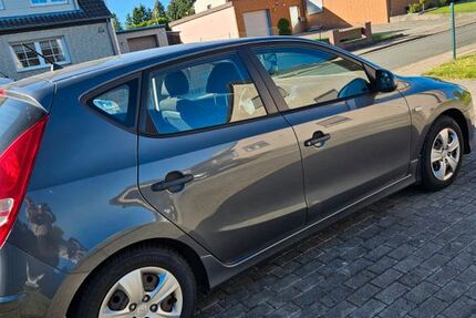 Hyundai i30 127.325 km 3.000 &euro; Braunschweig 38118