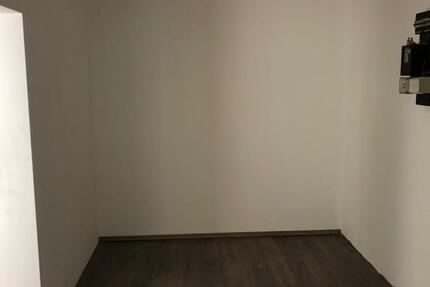 WG-Neugründung in einer gemütlichen 3 Zi Whg im Univiertel zimmer