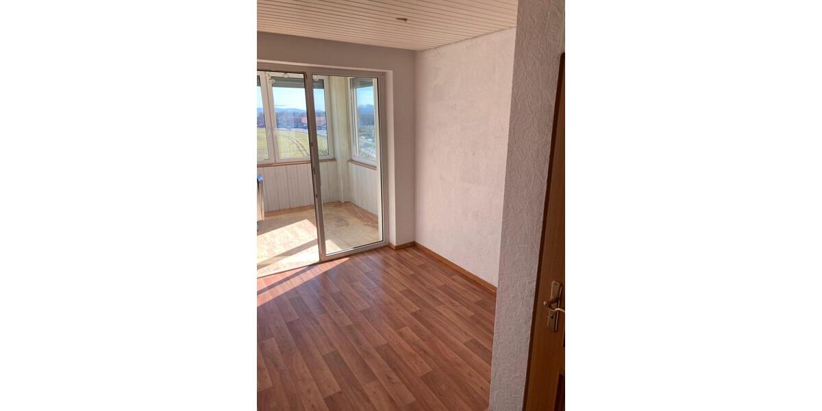Etagenwohnung Salzgitter Ortschaft Ost - 4 Zimmer, 92 m&sup2;, 850&euro; | Angebot:26059373