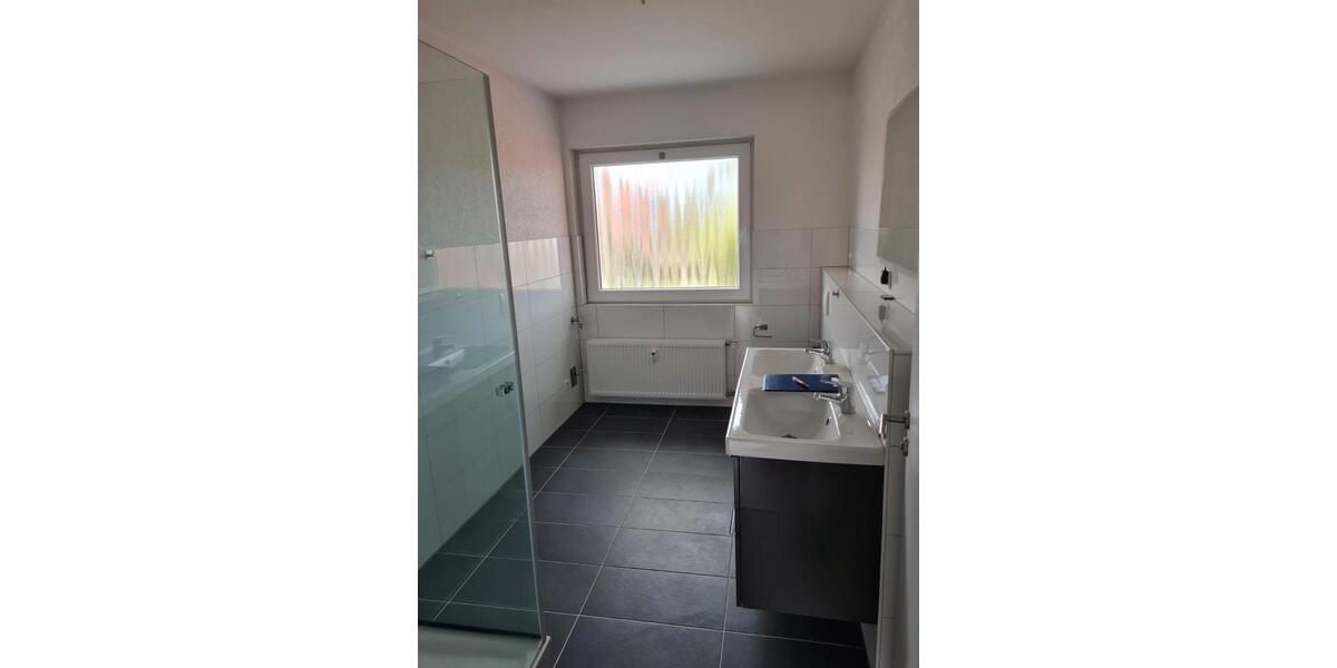 Etagenwohnung Edemissen - 4 Zimmer, 86 m&sup2;, 750&euro; | Angebot:26349697
