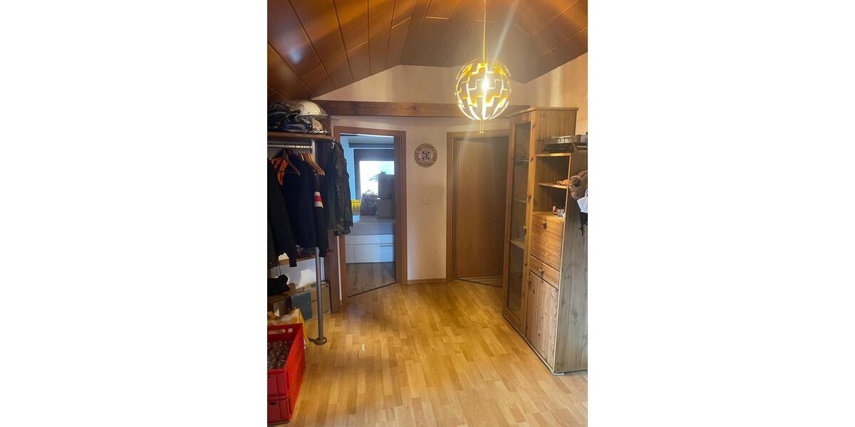 Dachgeschoßwohnung Vechelde - 3 Zimmer, 90 m&sup2;, 189.000&euro; | Angebot:24523899