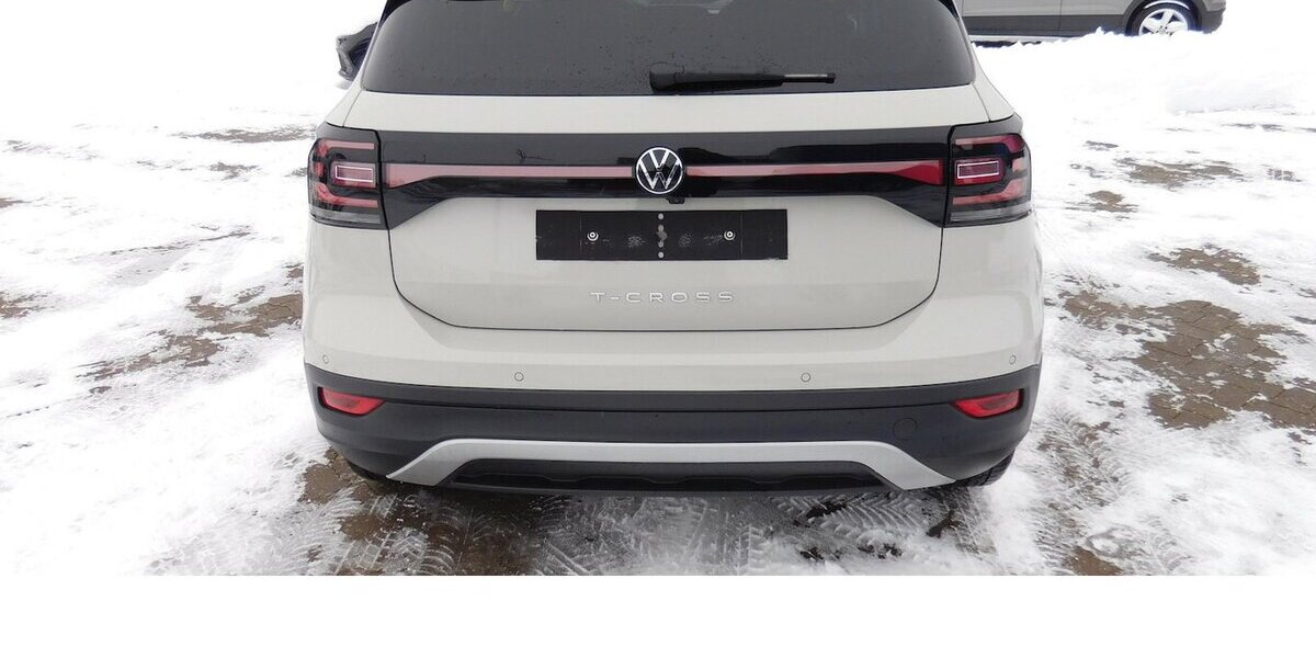 VW T-Cross 1.0 Life Move BMT TSI Klima Navi 19.400 km 18.690 &euro; Vordorf 38533