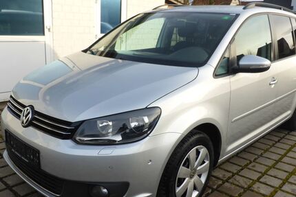 VW Touran 148.500 km 9.890 &euro; Wolfenbüttel 38304