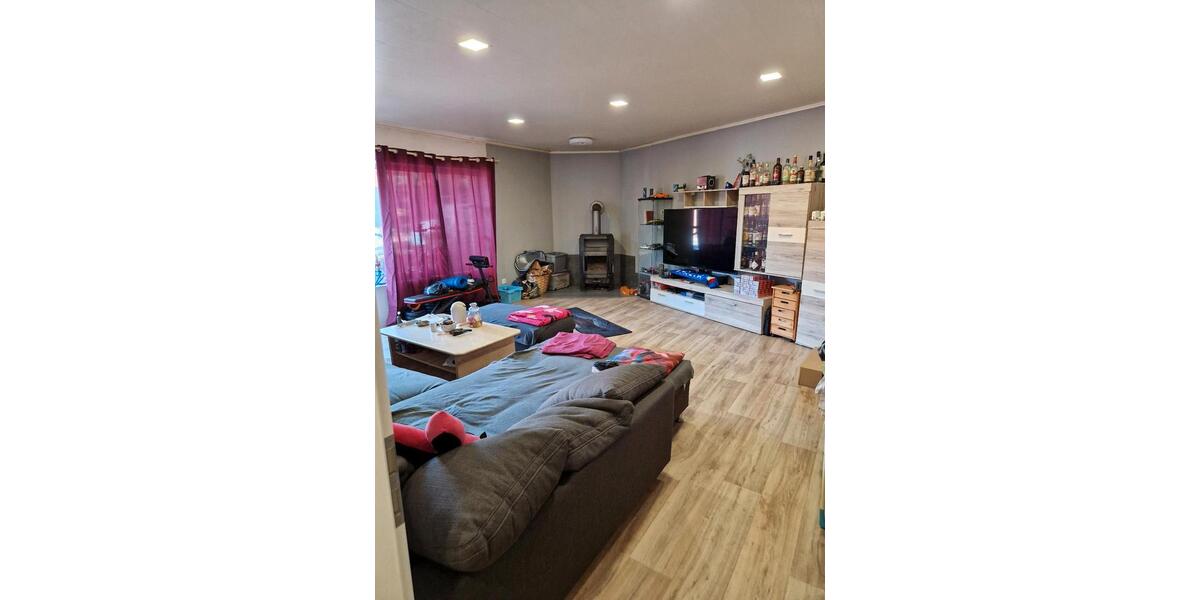 Erdgeschoßwohnung Weyhausen - 3 Zimmer, 104 m&sup2;, 185.000&euro; | Angebot:26688144