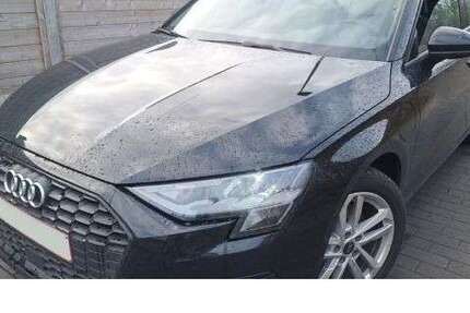 Audi A3 32.865 km 22.890 &euro; Wolfsburg 38440