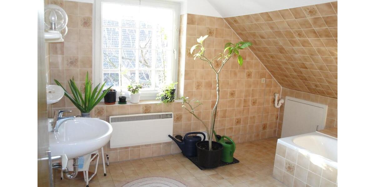 Dachgeschoßwohnung Braunschweig Südstadt- Rautheim- Mascherode - 3 Zimmer, 74 m&sup2;, 600&euro; | Angebot:26598469