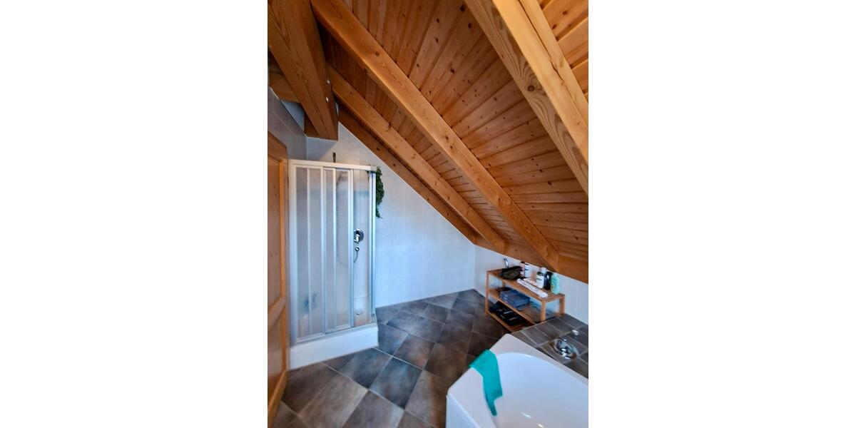 Etagenwohnung Gifhorn - 3.5 Zimmer, 125 m&sup2;, 1.100&euro; | Angebot:25988529