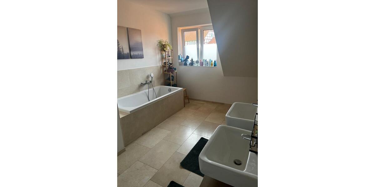 Erdgeschoßwohnung Lehre - 5 Zimmer, 190 m&sup2;, 1.820&euro; | Angebot:24564553