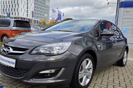 Opel Astra 84.563 km 7.979 € Wolfsburg 38446