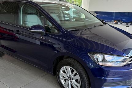 VW Touran 26.500 km 29.990 &euro; Braunschweig 38116