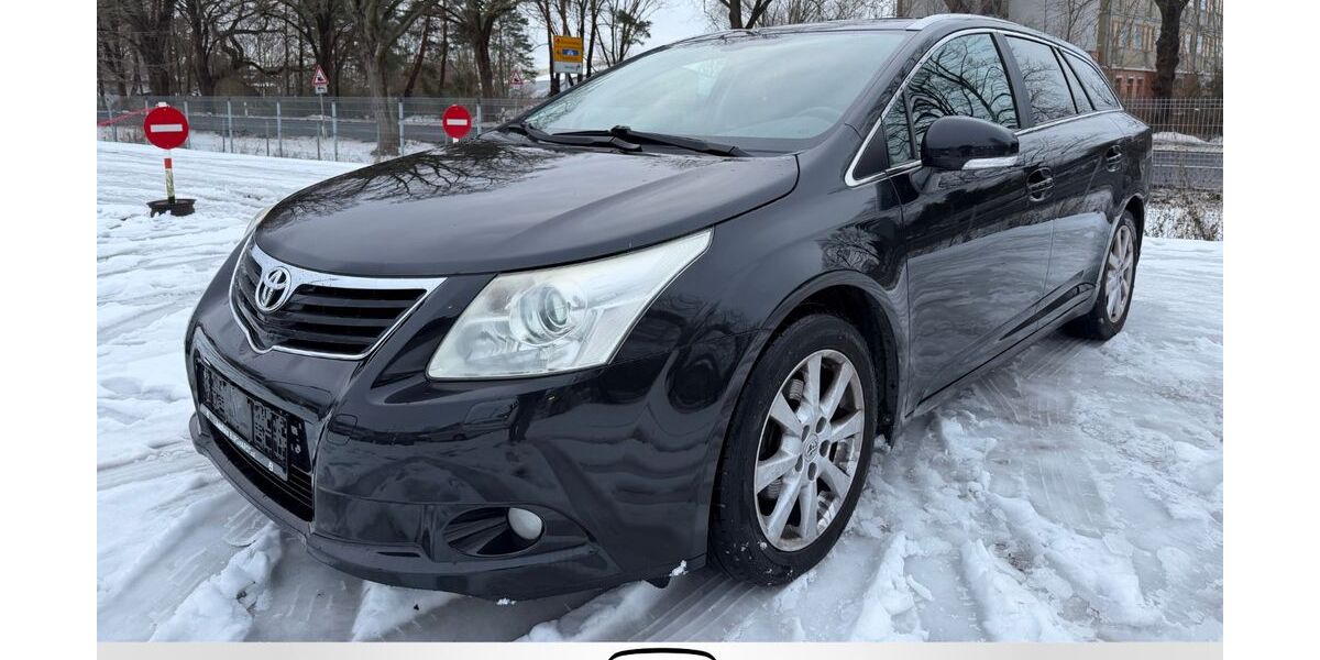 Toyota Avensis 152.400 km 7.290 &euro; Braunschweig 38110