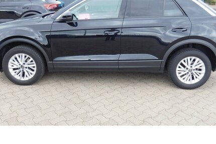 VW T-Roc 1.0 Life TSI BMT Navi Klima Alu 47.400 km 17.990 € Vordorf 38533