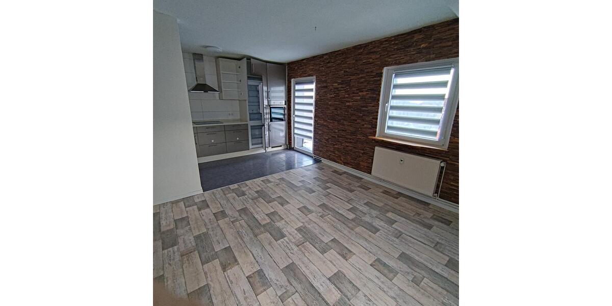 Dachgeschoßwohnung Salzgitter Ortschaft Südost - 3 Zimmer, 82 m&sup2;, 700&euro; | Angebot:24855757