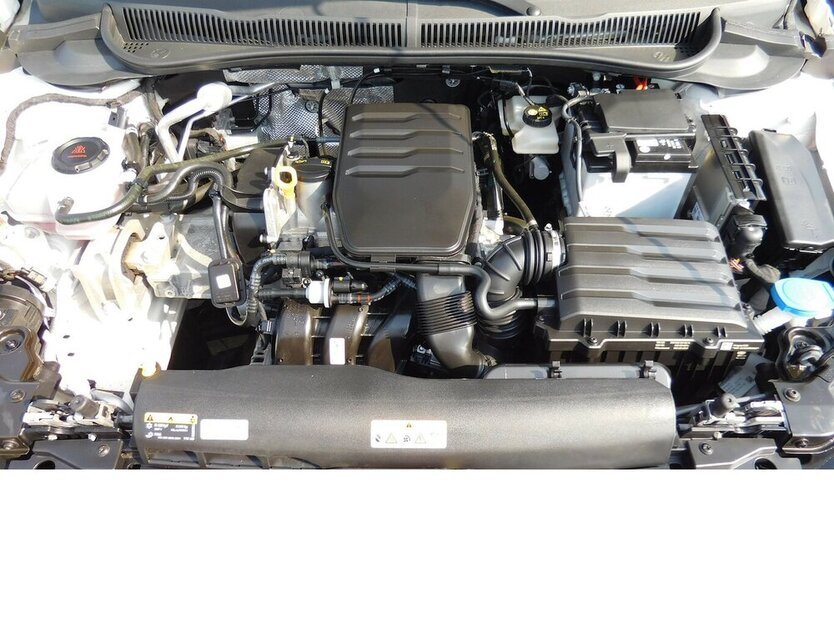 VW Polo 1.0 Life MPI BMT 4Trg Klima Navi LED 13.000 km 15.390 € Vordorf 38533