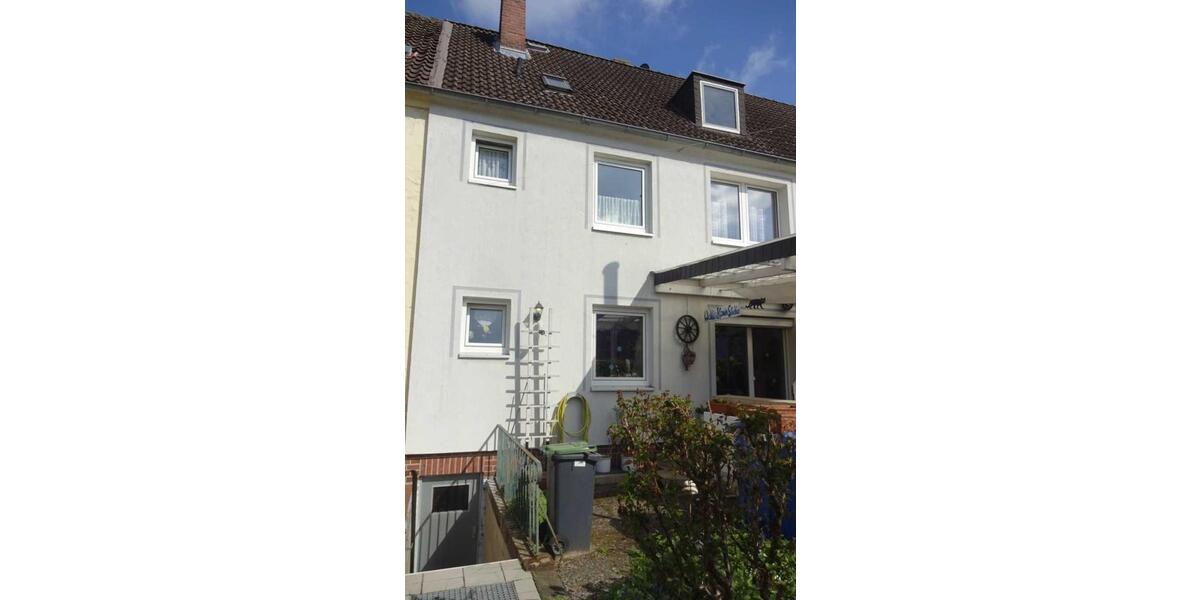 Reihenhaus Wolfsburg - 8 Zimmer, 144 m&sup2;, 249.000&euro; | Angebot:24350687