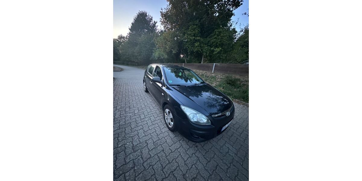 Hyundai i30 212.000 km 2.000 € Braunschweig 38102
