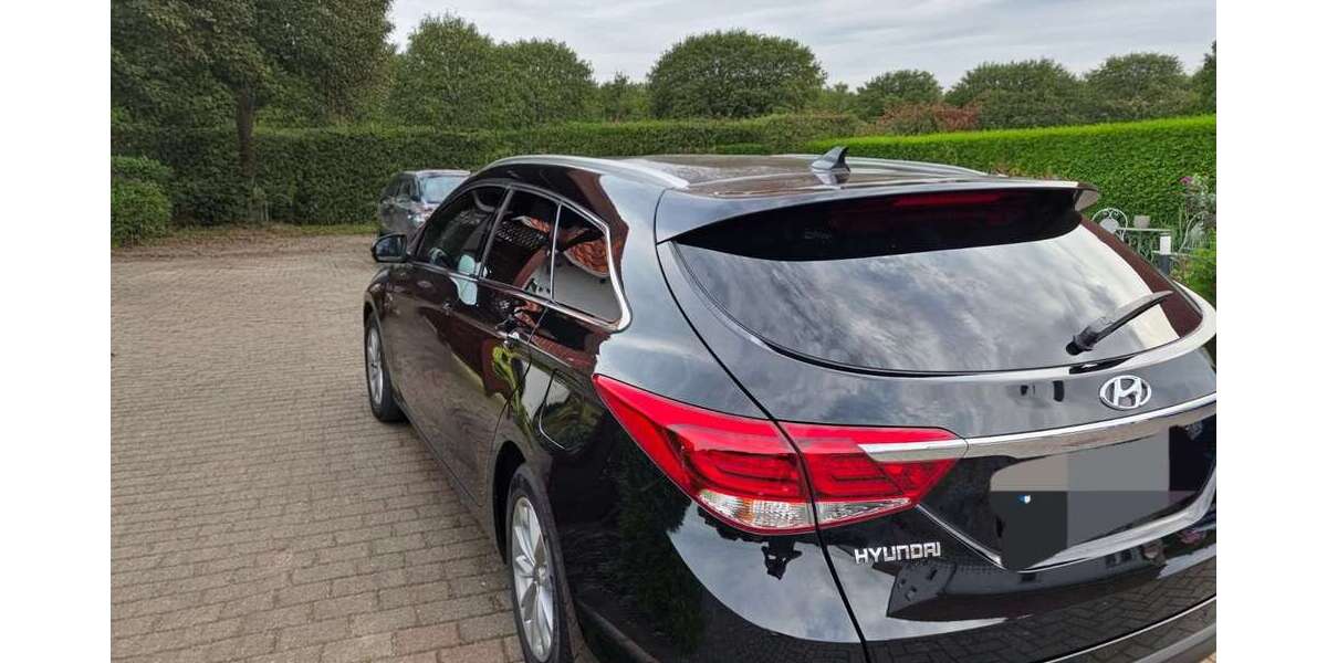 Hyundai i40 151.000 km 9.200 &euro; Burgdorf b. Salzgitter 38272