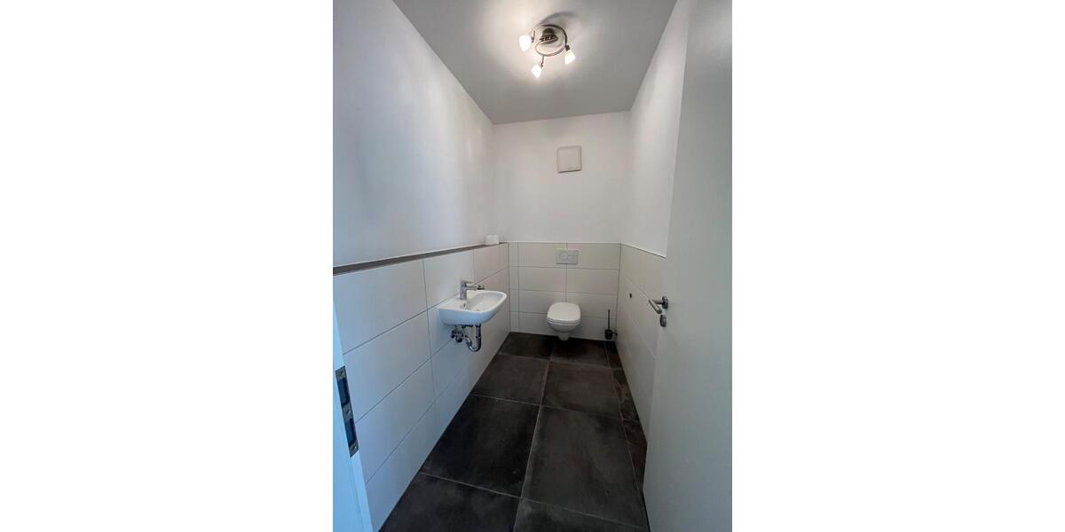 Erdgeschoßwohnung Wolfenbüttel Adersheim - 3 Zimmer, 128 m&sup2;, 1.390&euro; | Angebot:24511555