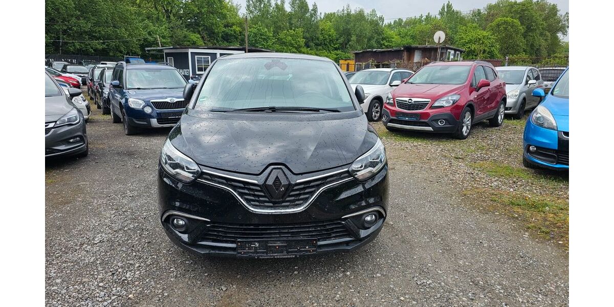 Renault Scenic 97.697 km 10.990 &euro; Braunschweig 38120