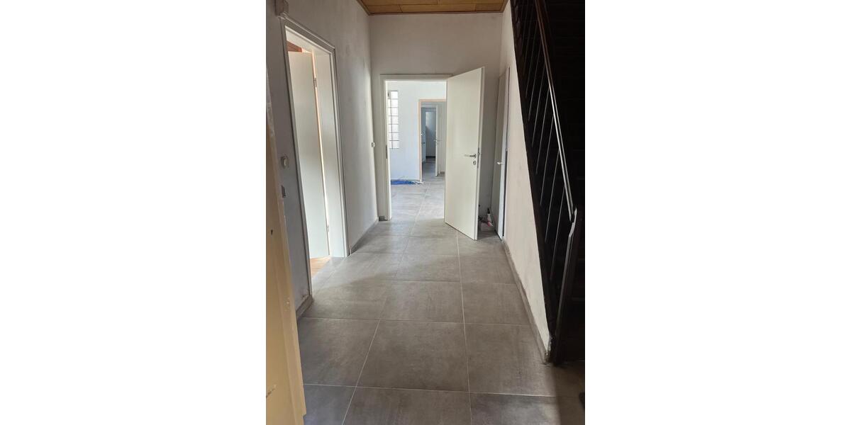Etagenwohnung Peine Südstadt - 3 Zimmer, 95 m&sup2;, 1.061&euro; | Angebot:26143312
