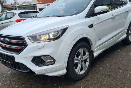 Ford Kuga 82.857 km 16.990 € Schöppenstedt 38170