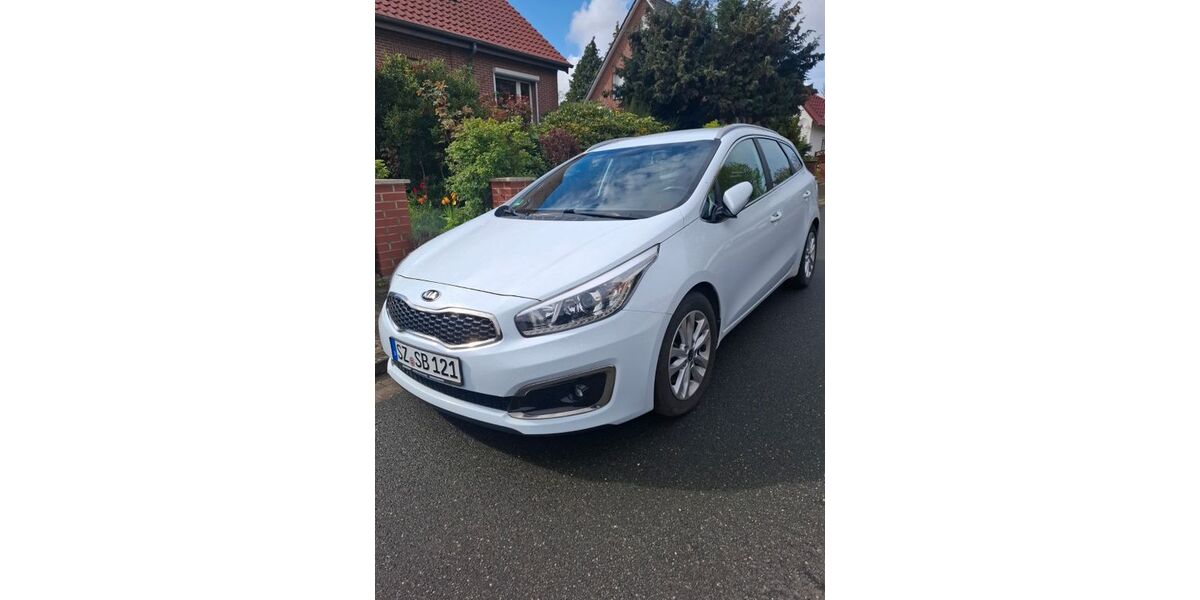 Kia ceed Sportswagon 111.800 km 9.299 &euro; Salzgitter 38259