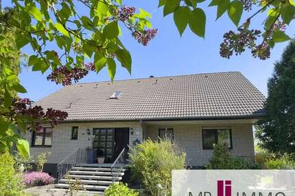 Haus Wolfsburg-Ehmen Ehmen - 9 Zimmer, 255 m&sup2;, 565.000&euro; | Angebot:24460481