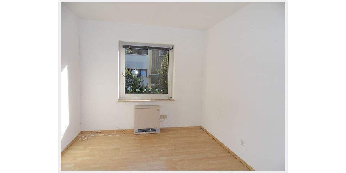 Etagenwohnung Gifhorn - 4 Zimmer, 100 m&sup2;, 630&euro; | Angebot:25388200