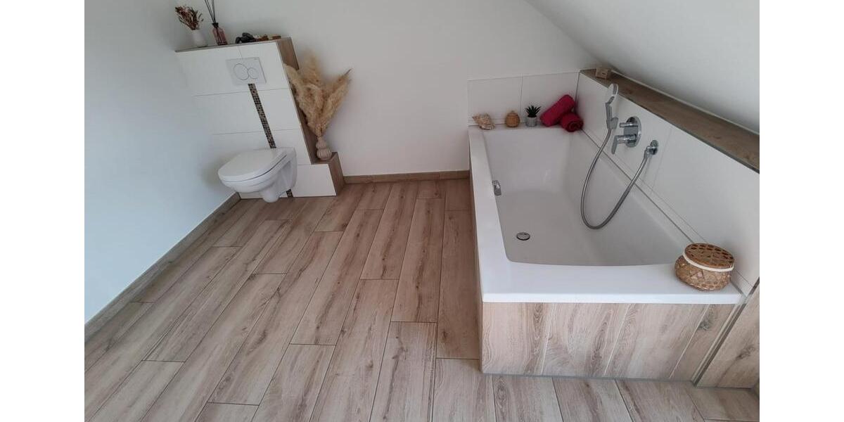Doppelhaushälfte Lengede - 6 Zimmer, 165 m&sup2;, 1.980&euro; | Angebot:26451262