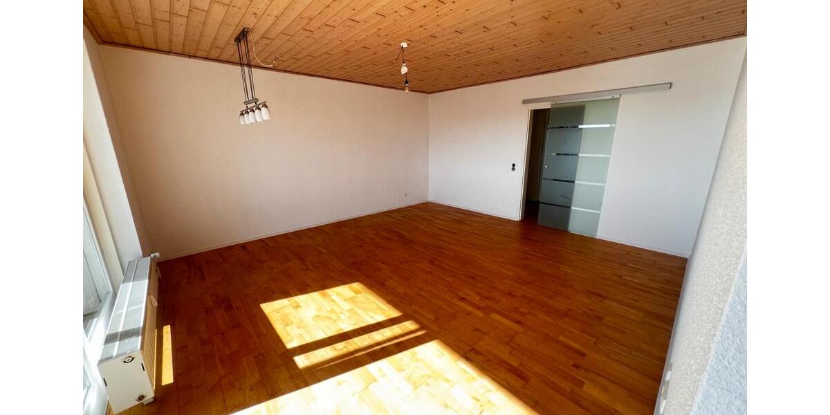 Dachgeschoßwohnung Wolfenbüttel Adersheim - 3.5 Zimmer, 91 m&sup2;, 184.000&euro; | Angebot:26698884