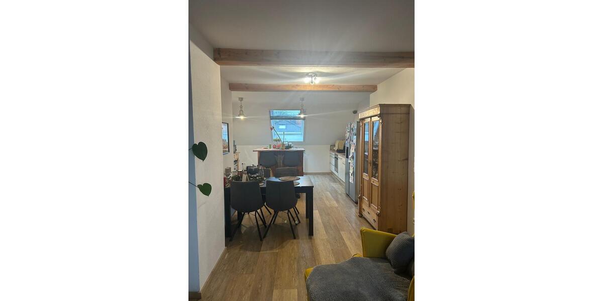 Maisonettenwohnung Edemissen - 3 Zimmer, 115 m&sup2;, 1.150&euro; | Angebot:24471137