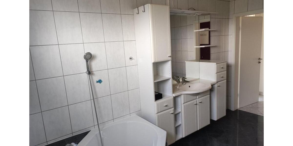 Dachgeschoßwohnung Wolfsburg Detmerode - 3 Zimmer, 75 m&sup2;, 820&euro; | Angebot:25305909