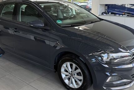 VW Polo 124.800 km 13.690 &euro; Braunschweig 38116