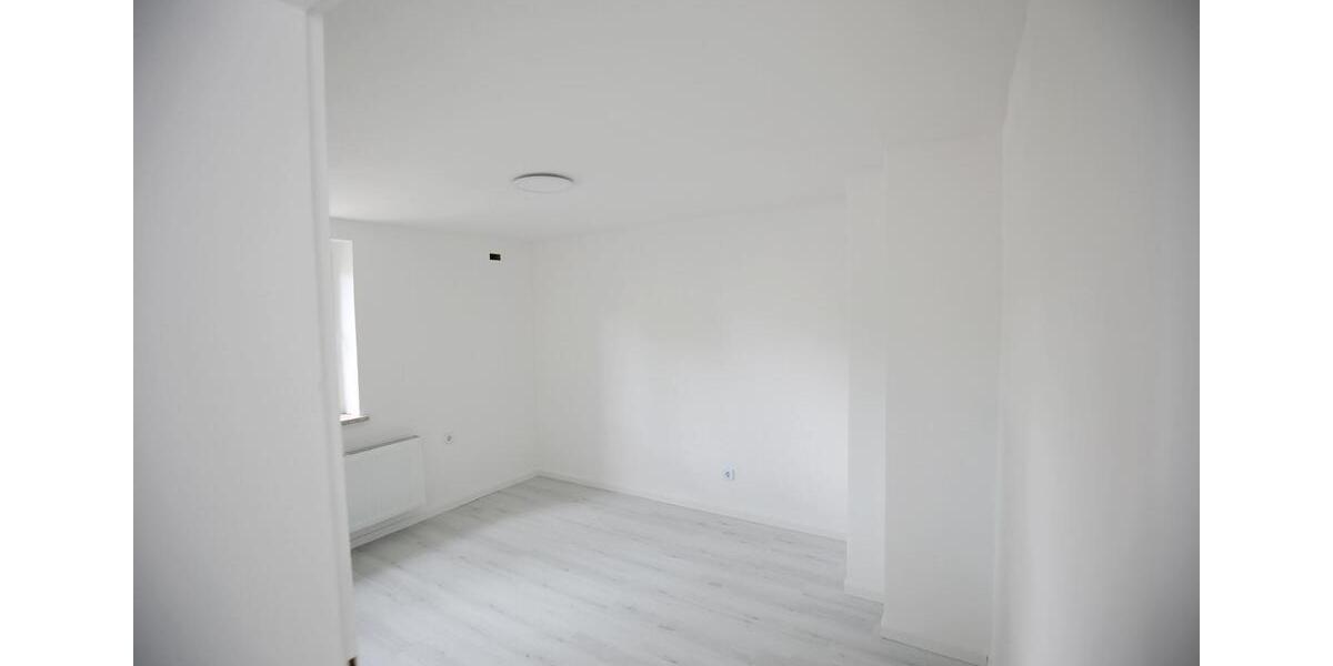 Etagenwohnung Salzgitter Ortschaft Südost - 4 Zimmer, 120 m&sup2;, 1.070&euro; | Angebot:25711251