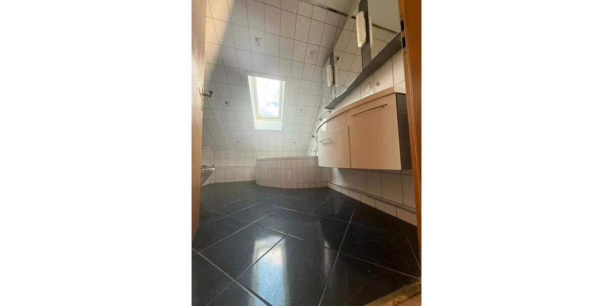 Dachgeschoßwohnung Braunschweig Timmerlah-Geitelde-Stiddien - 3 Zimmer, 108 m&sup2;, 1.000&euro; | Angebot:24441763