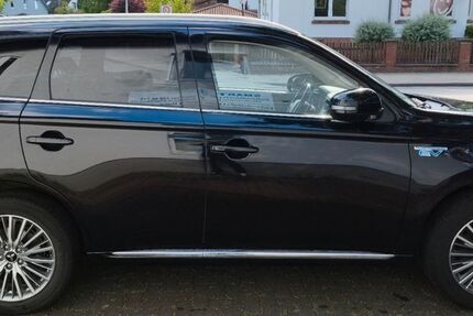Mitsubishi Plug-in Hybrid Outlander 59.000 km 17.990 &euro; Gifhorn 38518