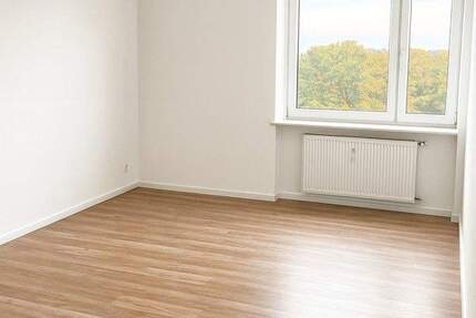 Frisch sanierte 3-Zimmer-Eigentumswohnung mit Balkon & Aufzug 3 zimmer